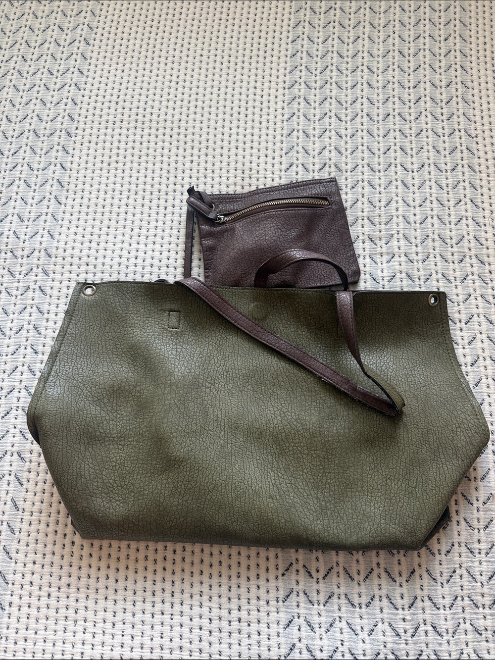 Unbranded Olive Green and Brown Reversible Tote Bag with Brown Pouch